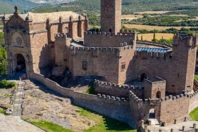Merece la pena visitar el Castillo de Javier