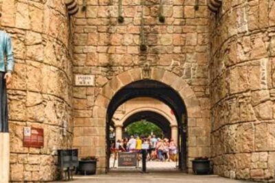 Merece la pena visitar el Poble Espanyol de Montjuïc