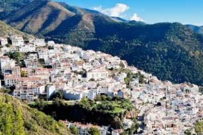 Merece la pena visitar Ojén